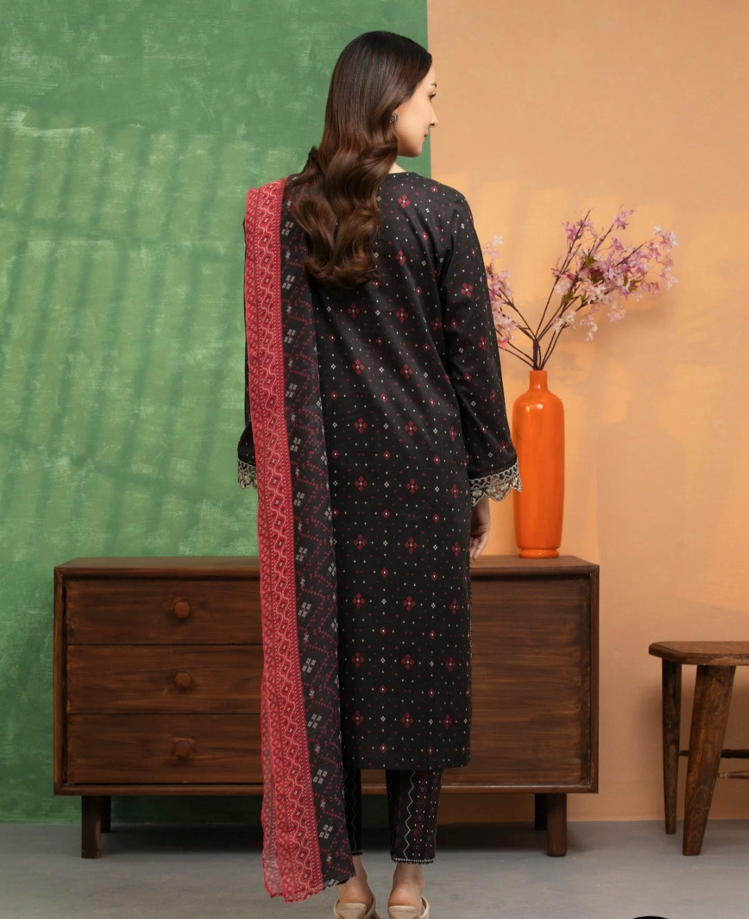 Lawn| Embroidered|Unstitched| 03 Pc | Edenrobe