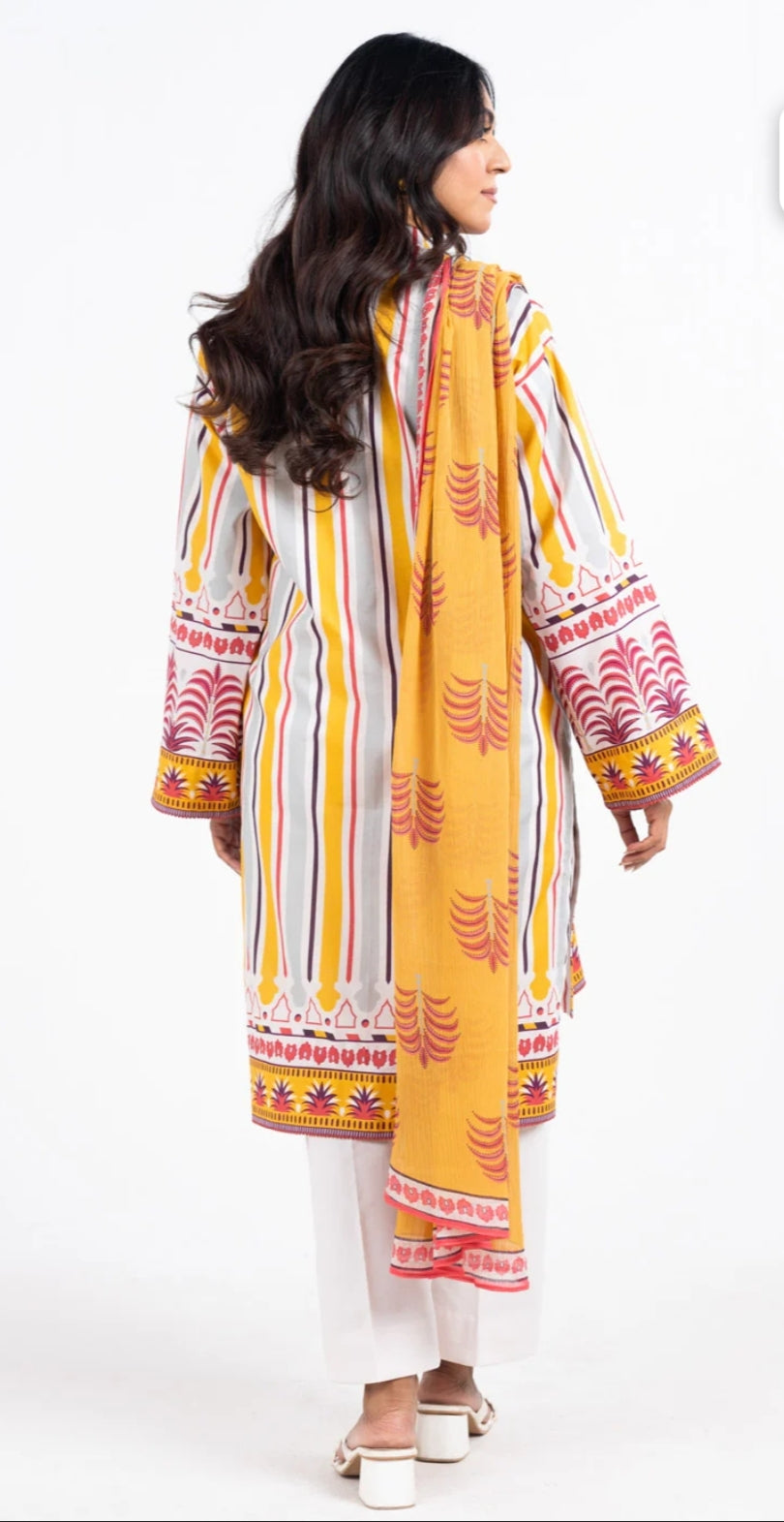 Lawn | Printed| Unstitched| 03 Pc | Alkaram