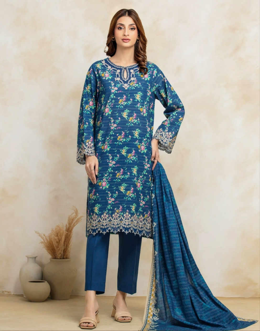 Lawn | Unstitched| Embroidered| 03 Pc | Edenrobe